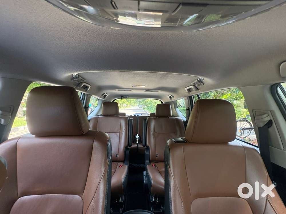 Toyota Innova Crysta Top Model -(2022 November )