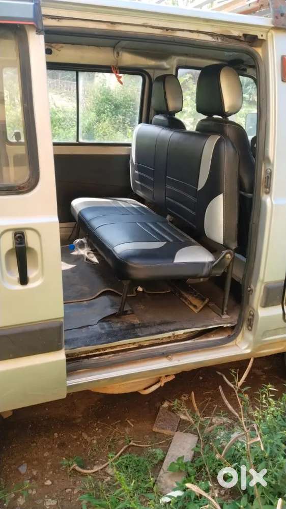 Omini 8 Seater Van