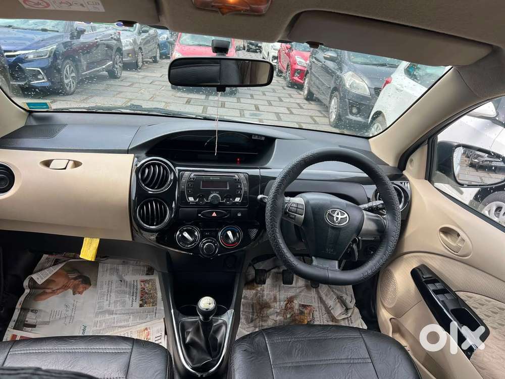 Toyota Etios Liva Vx Dual Tone, 2018, Petrol