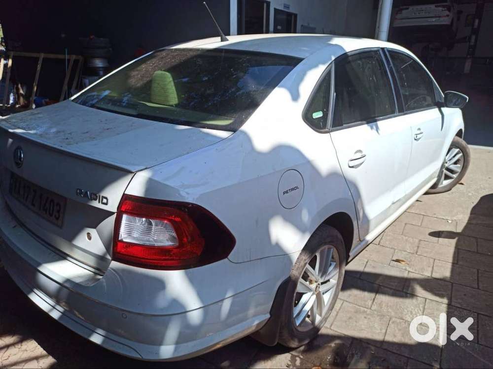 Skoda Rapid Style At 1.6 Mpi