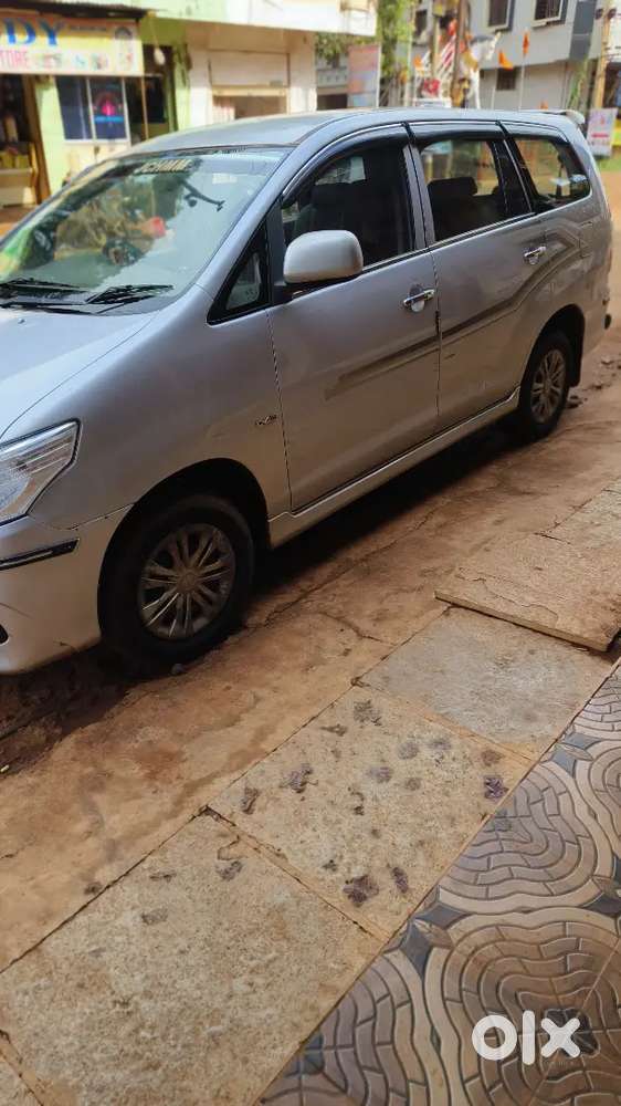 Toyota Innova 2012 Diesel Well Maintained
