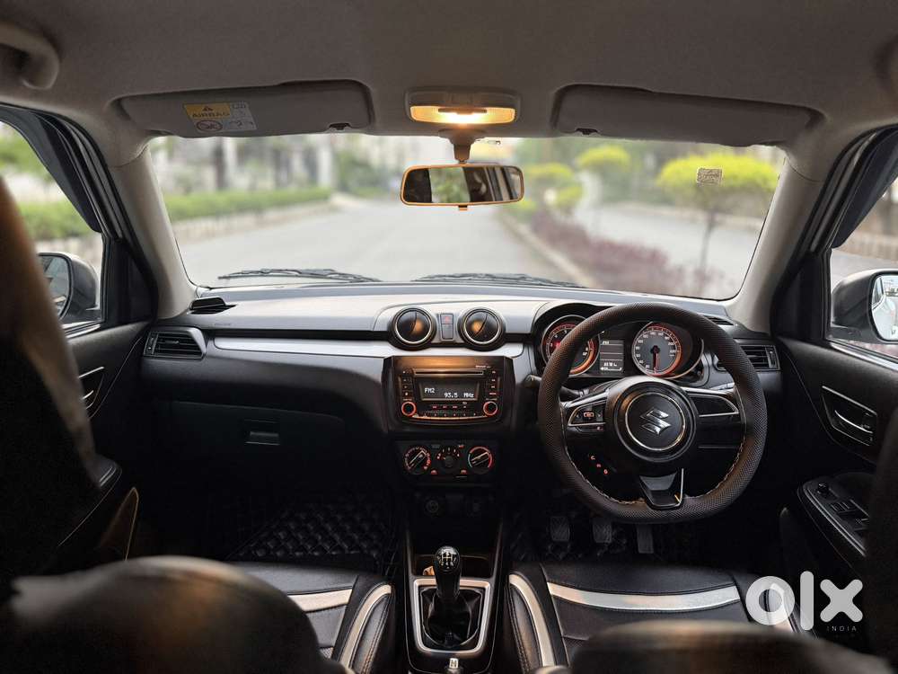 Maruti Suzuki Swift Vxi 1.2 Abs Bs-iv, 2018, Petrol