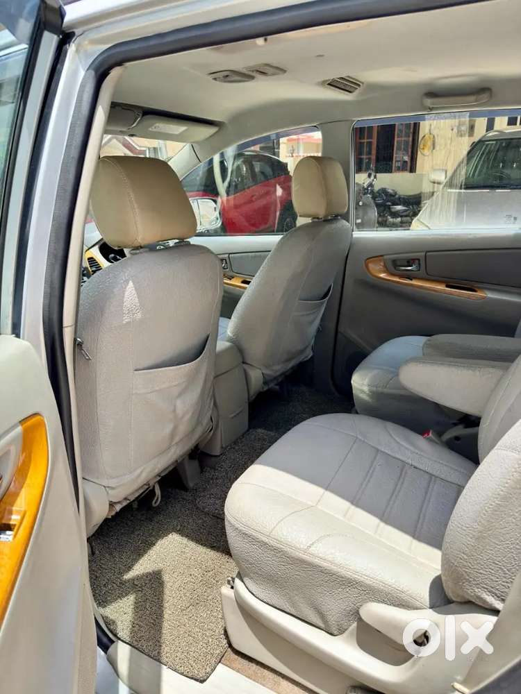 Toyota Innova 1st Owner