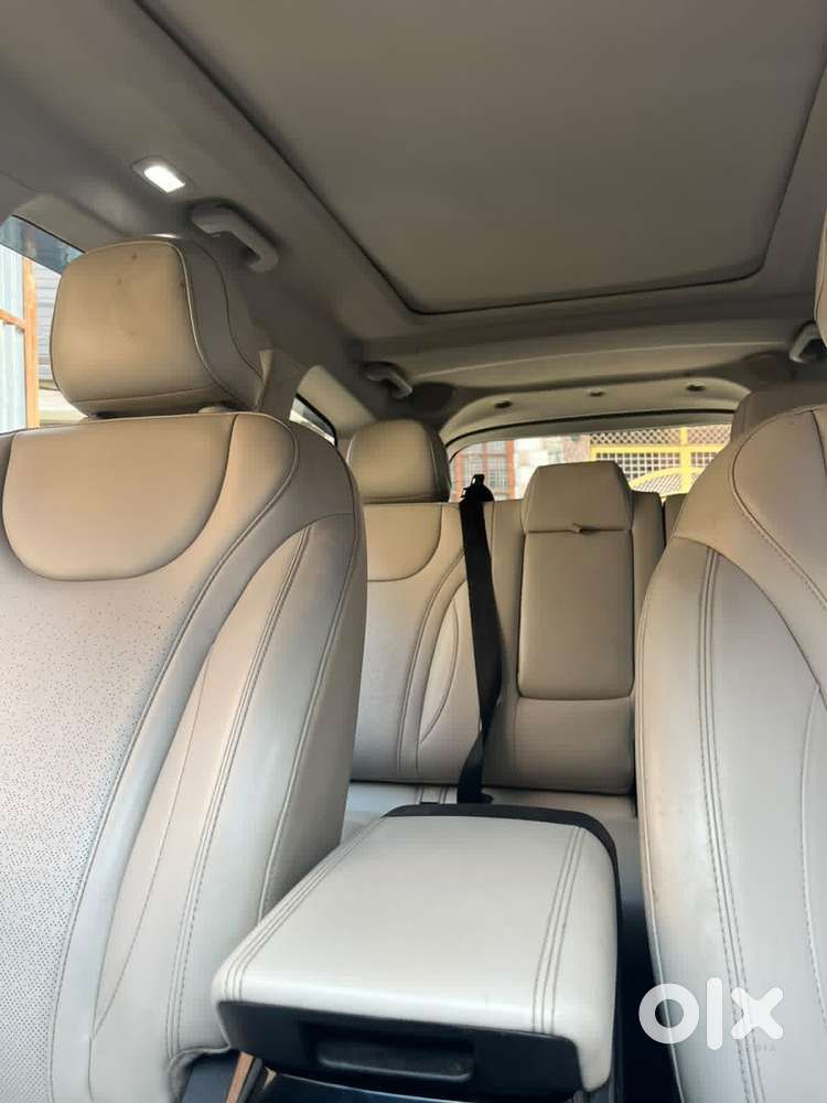Mahindra Xuv700 Diesel 2023