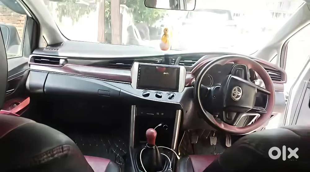Innova Crysta 2016