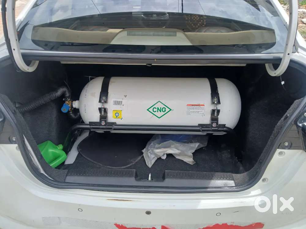 Maruti Suzuki Dzire Tours Cng 2025