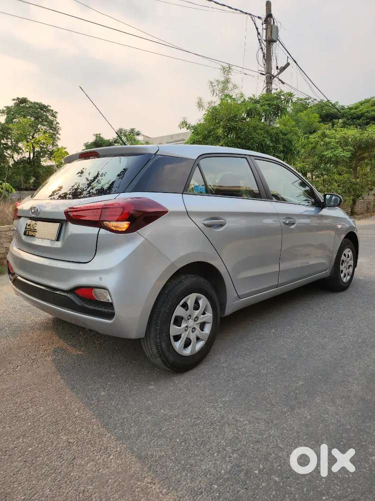 2020 I20 Magna Plus Petrol Manual 21,000 Km Driven