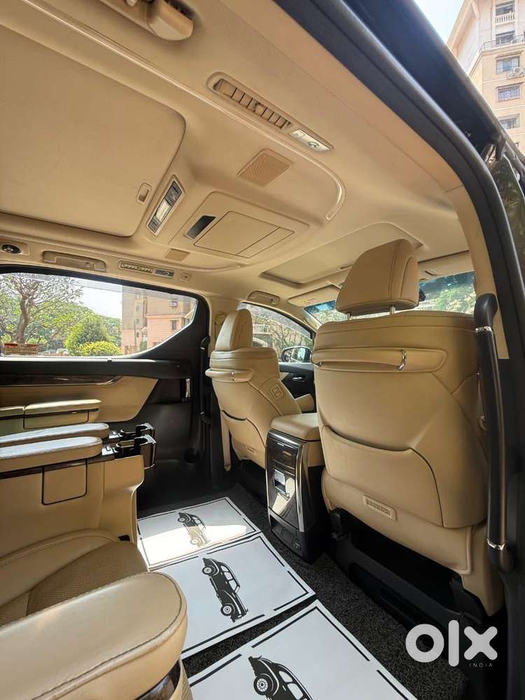Toyota Vellfire Vip &ndash; Executive Lounge, 2021, Petrol