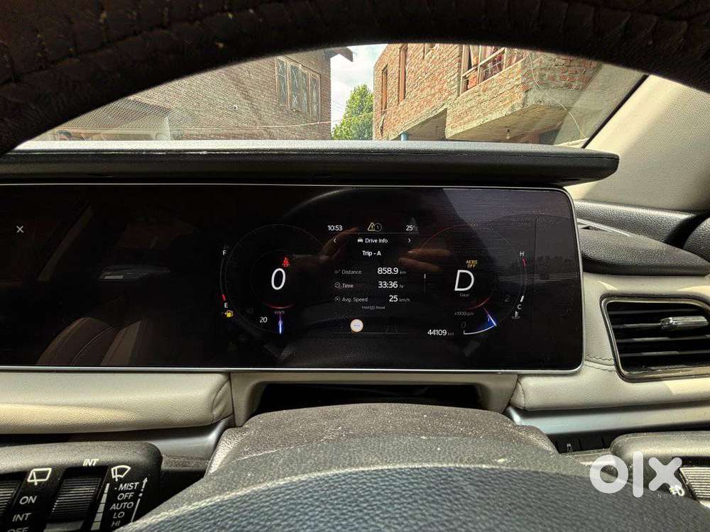 Mahindra Xuv700 2.2 Ax 7 Diesel At Str Awd, 2024, Diesel