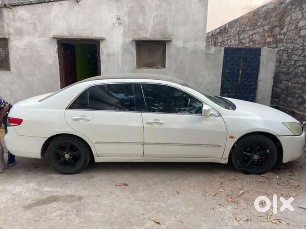 Honda Accord 2005 Petrol 150000 Km Driven