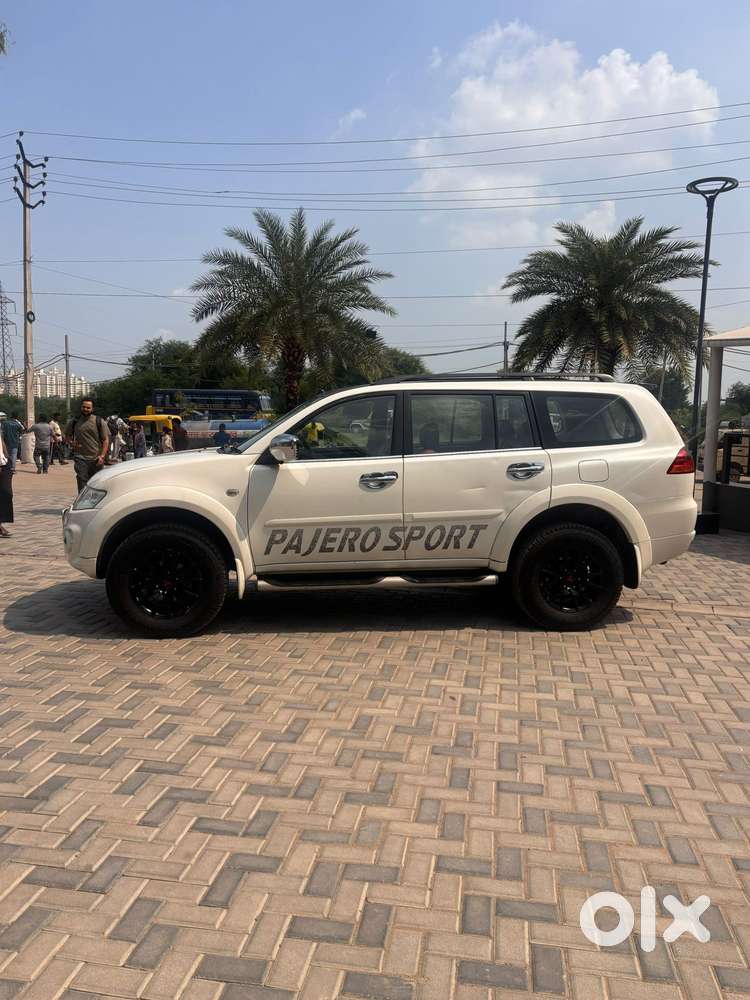 Mitsubishi Pajero Sport 2.5 Manual, 2012, Diesel