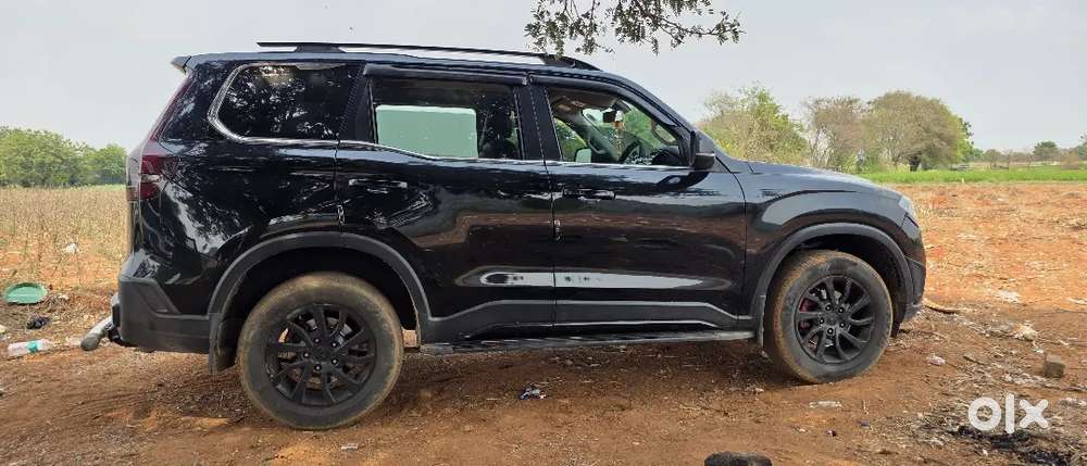 Mahindra Scorpio-n 2023 Petrol 37500 Km Driven