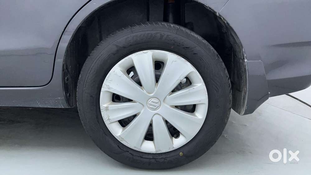 Maruti Suzuki Ertiga Vxi At, 2016, Petrol