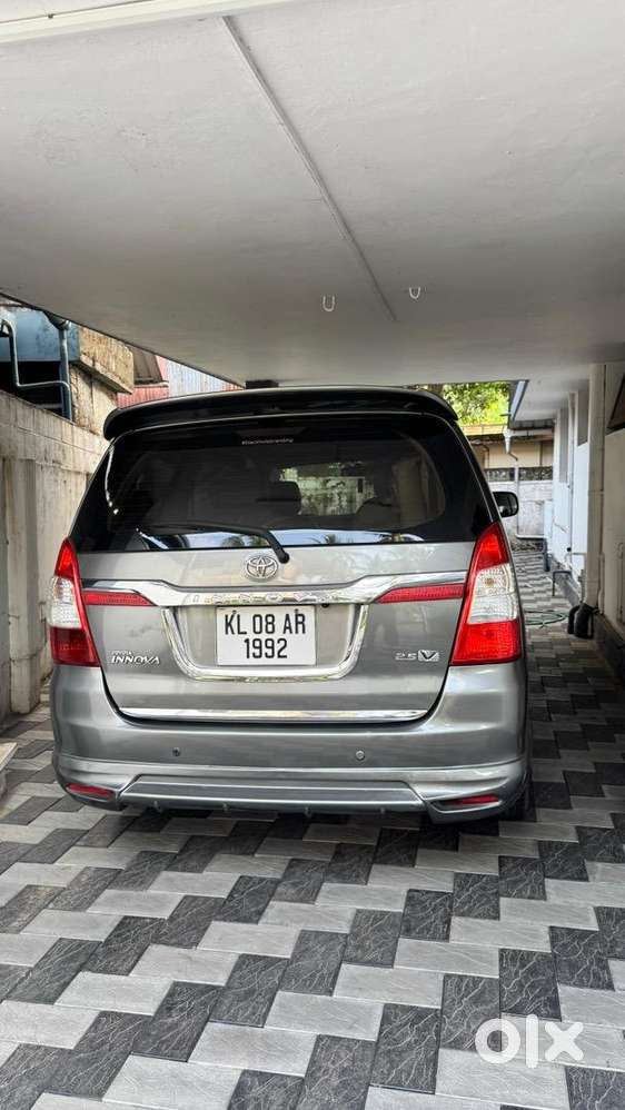 Toyota Innova 2009 Diesel 157000 Km Driven