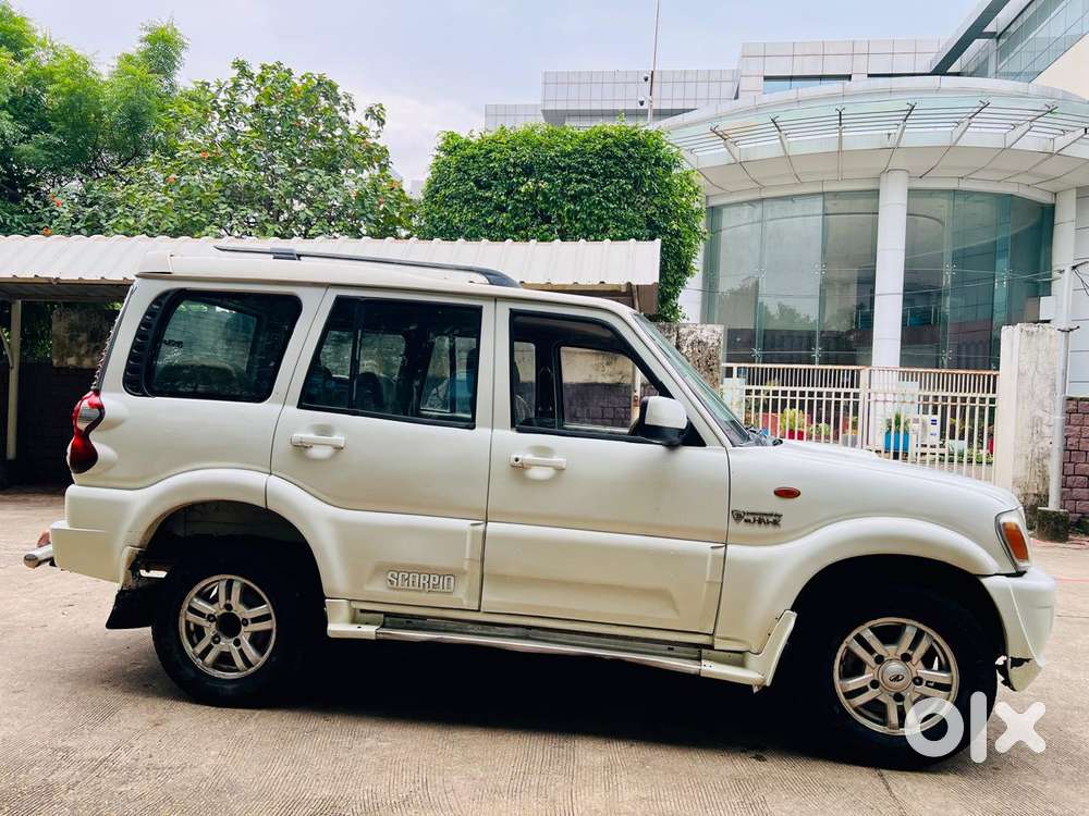 Mahindra Scorpio Vlx 2wd Bsiv, 2013, Diesel