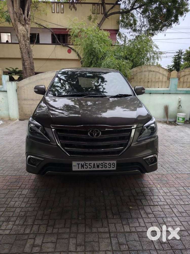 Toyota Innova 2.5 Z Diesel 7 Seater Bs Iv, 2015, Diesel