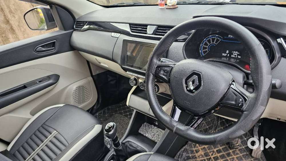 Renault Triber Rxt, 2024, Petrol