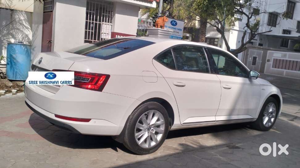 Skoda Superb L&k 1.8 Tsi At, 2019, Petrol