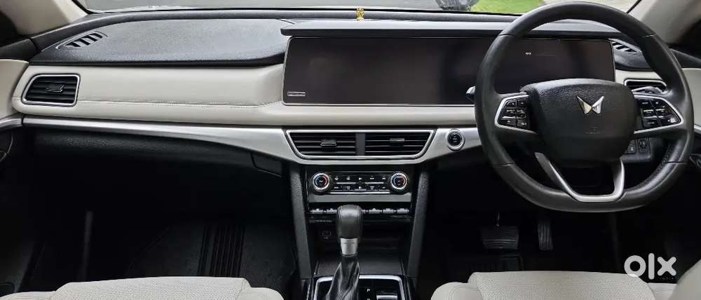 Mahindra Xuv700 Ax 7 Awd Diesel Automatic