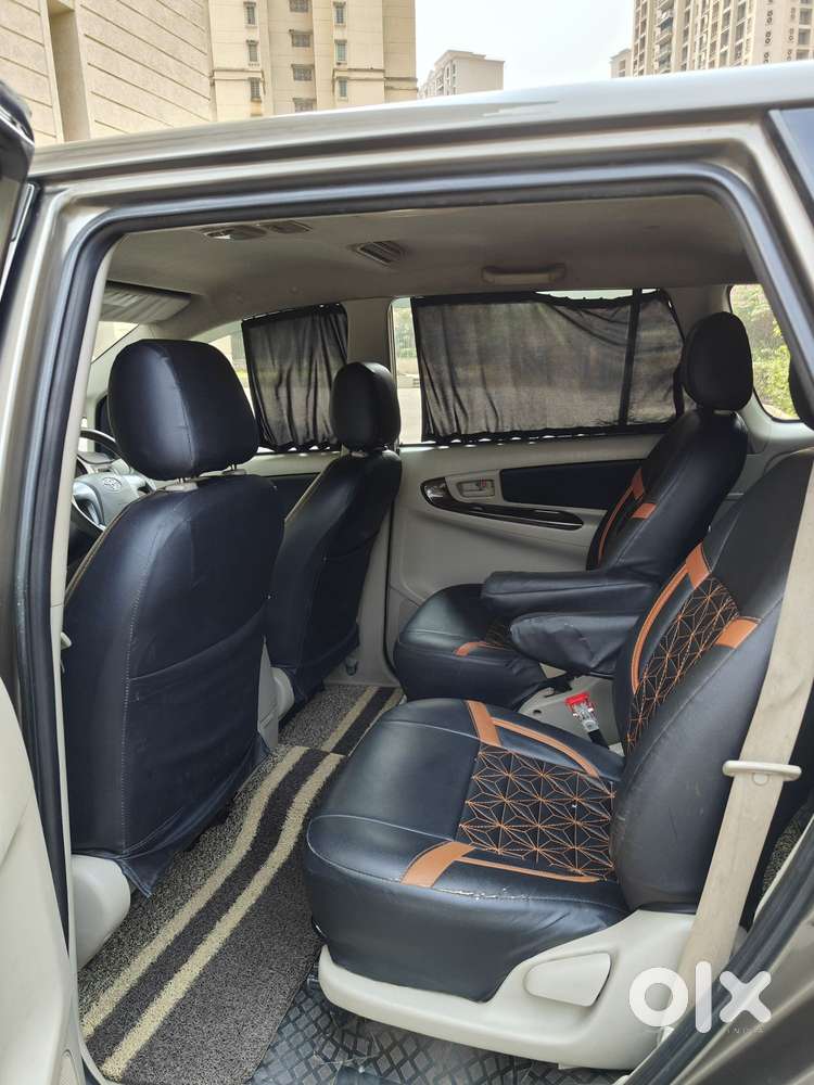 Toyota Innova 2.5 Gx 7 Seater Bs Iv, 2014, Diesel