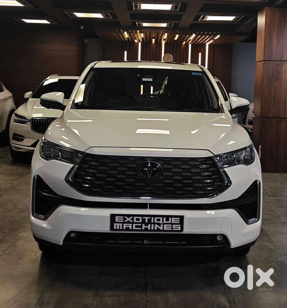 Toyota Innova Hycross 2.0 Zx (o) Hybrid 7 Str, 2024