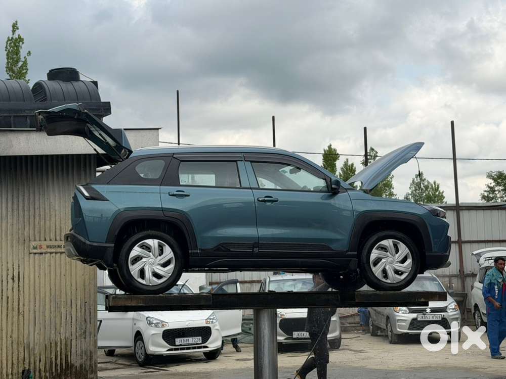Maruti Suzuki Victoris Petrol 2026