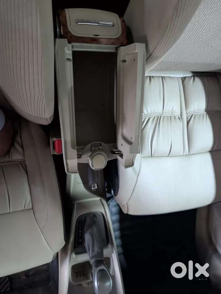 Maruti Suzuki Ertiga Vxi At, 2020, Petrol