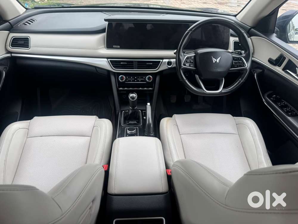 Mahindra Xuv700 2.2 Ax 7 Diesel Mt Str, 2022, Diesel