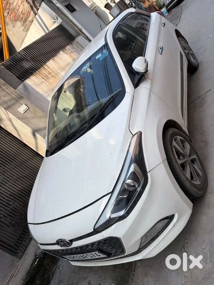 Hyundai I20 Sportz Petrol 2014