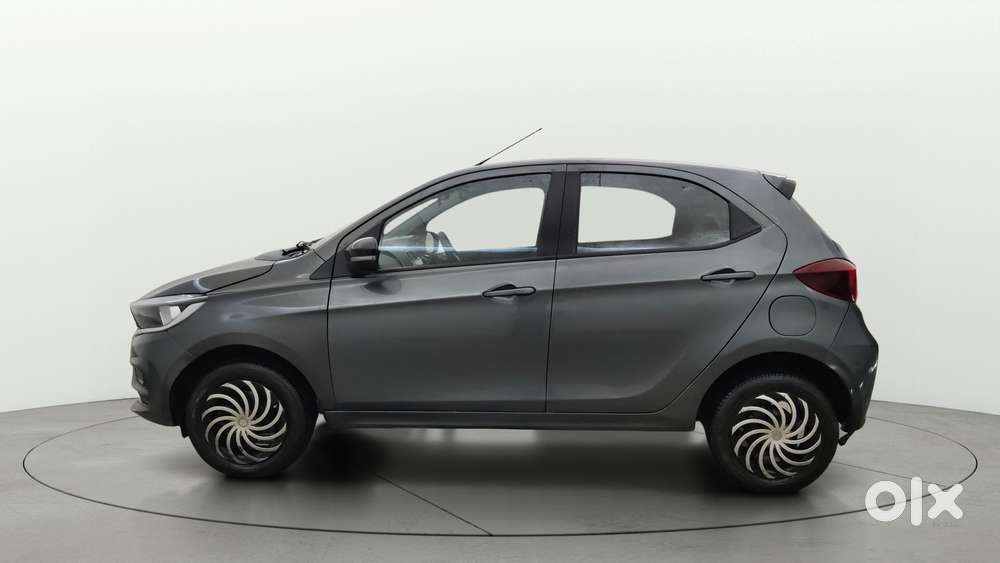 Tata Tiago 1.2 Revotron Xt Cng, 2022, Cng & Hybrids