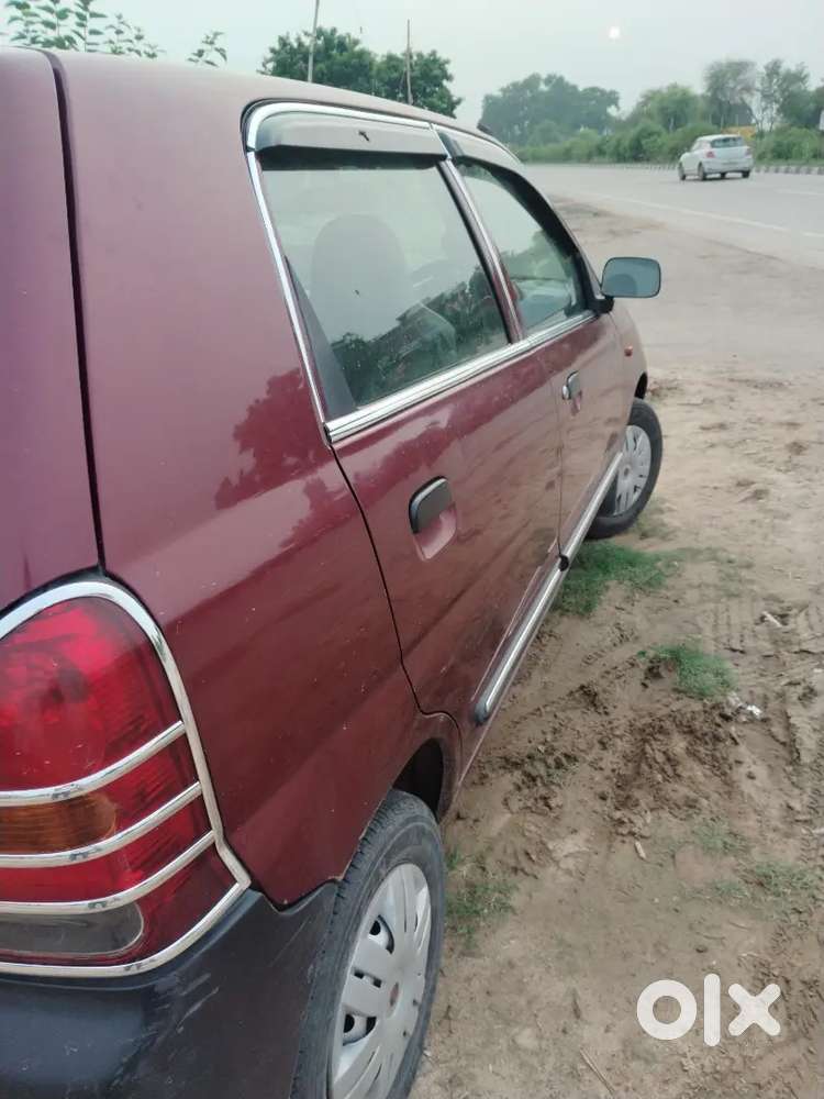 Maruti Alto Lxi 2011 Second Owner.  Gaadi Me Koi Bhi Kaami Nhi Hai