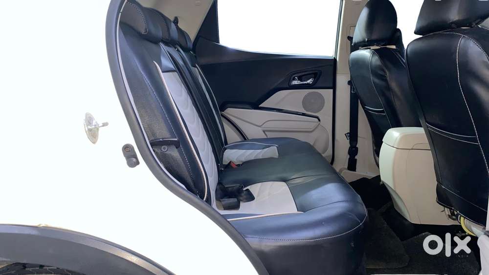 Mahindra Xuv300 W8 Option, 2020, Petrol