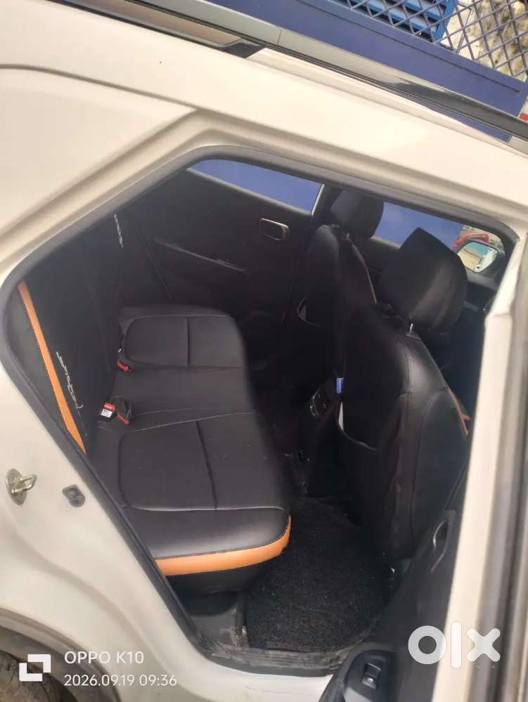 Hyundai Venue Petrol 2024