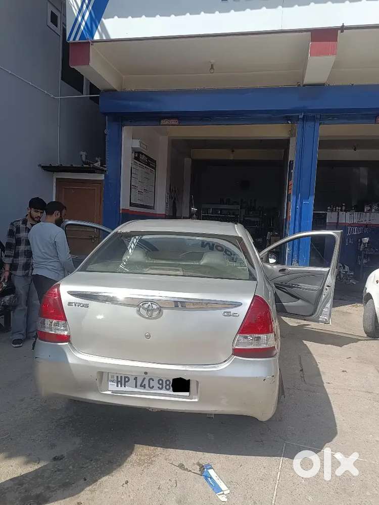 Toyota Etios 2014 Diesel 100000 Km Driven
