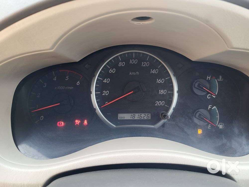 Toyota Innova 2.5 Z Diesel 7 Seater, 2014, Diesel