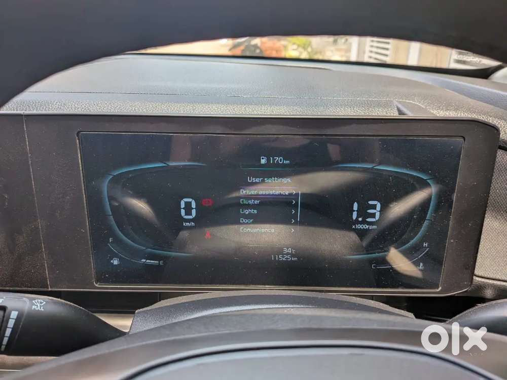 Kia Carens Clavis 2025 Petrol 11000 Km Driven