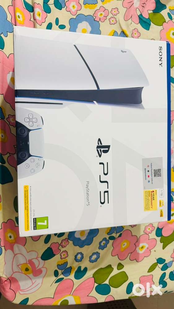 PS5 disc sealed pack new