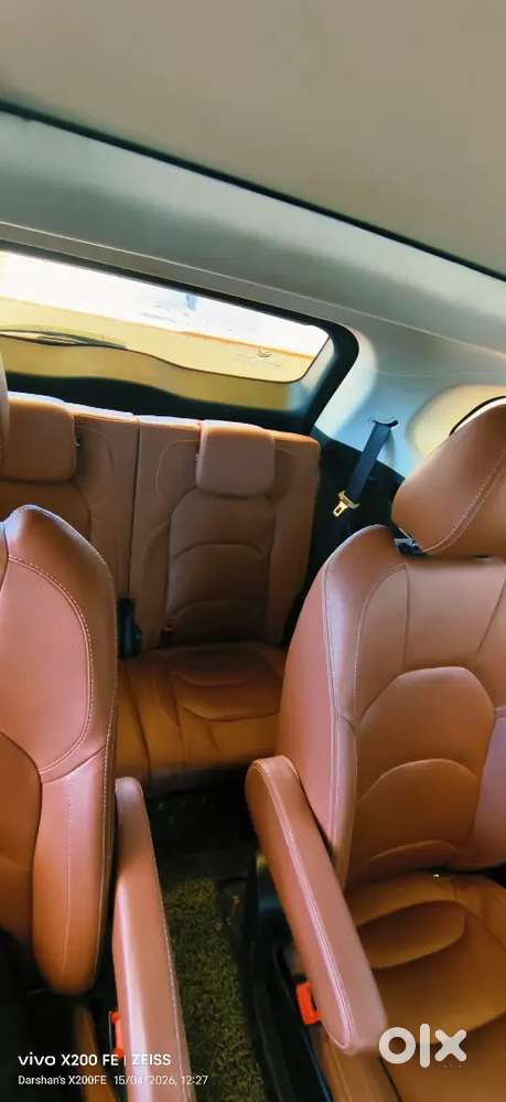 Mg Hector Plus 6 Str Top Model