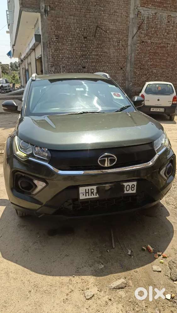 Nexon Sunroof 25km+ Mileage