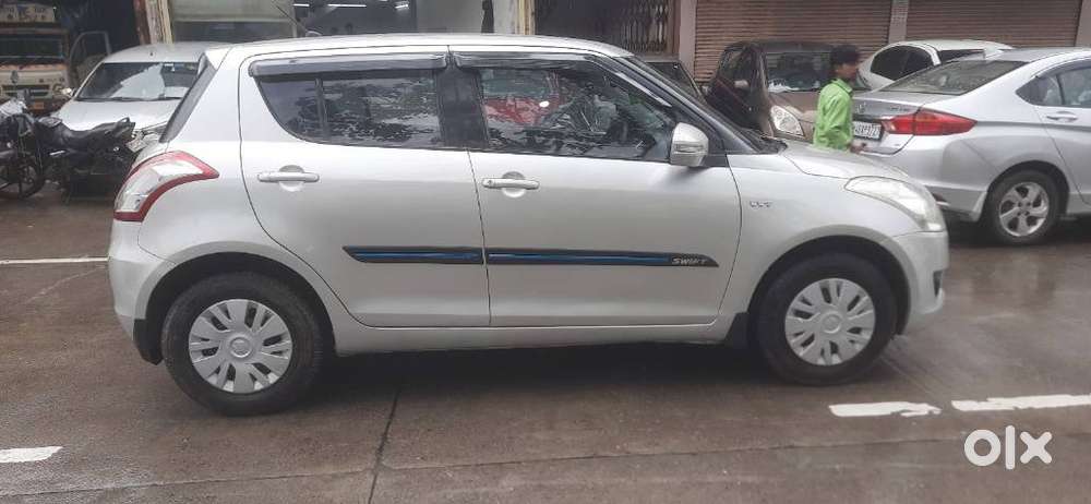 Maruti Suzuki Swift Vxi With Abs, 2012, Petrol