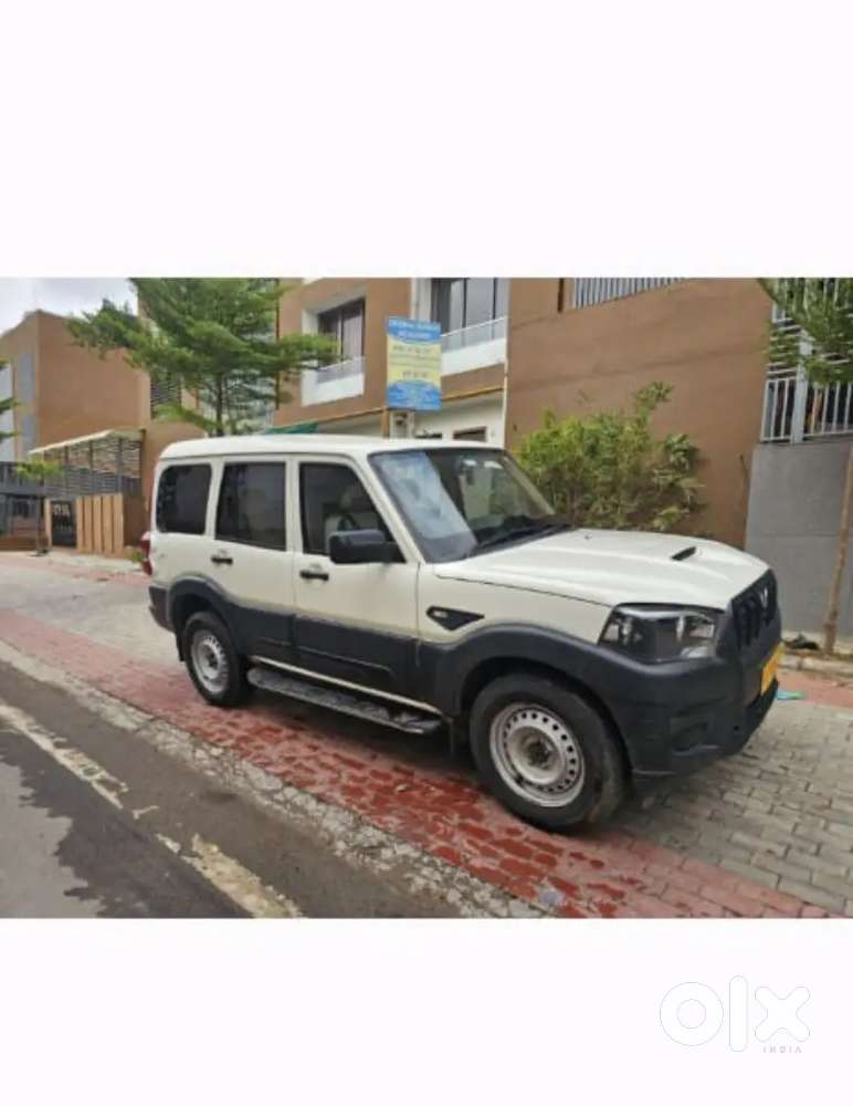 Mahindra Scorpio Classic 2023 Diesel Mt