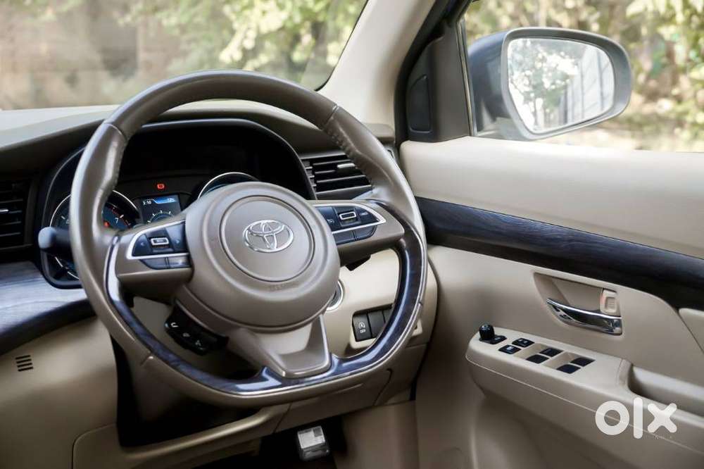 Toyota Rumion V At, 2023, Petrol