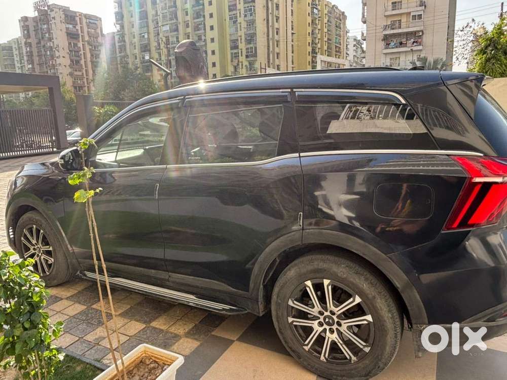 Mahindra Xuv700 2022 Diesel Well Maintained