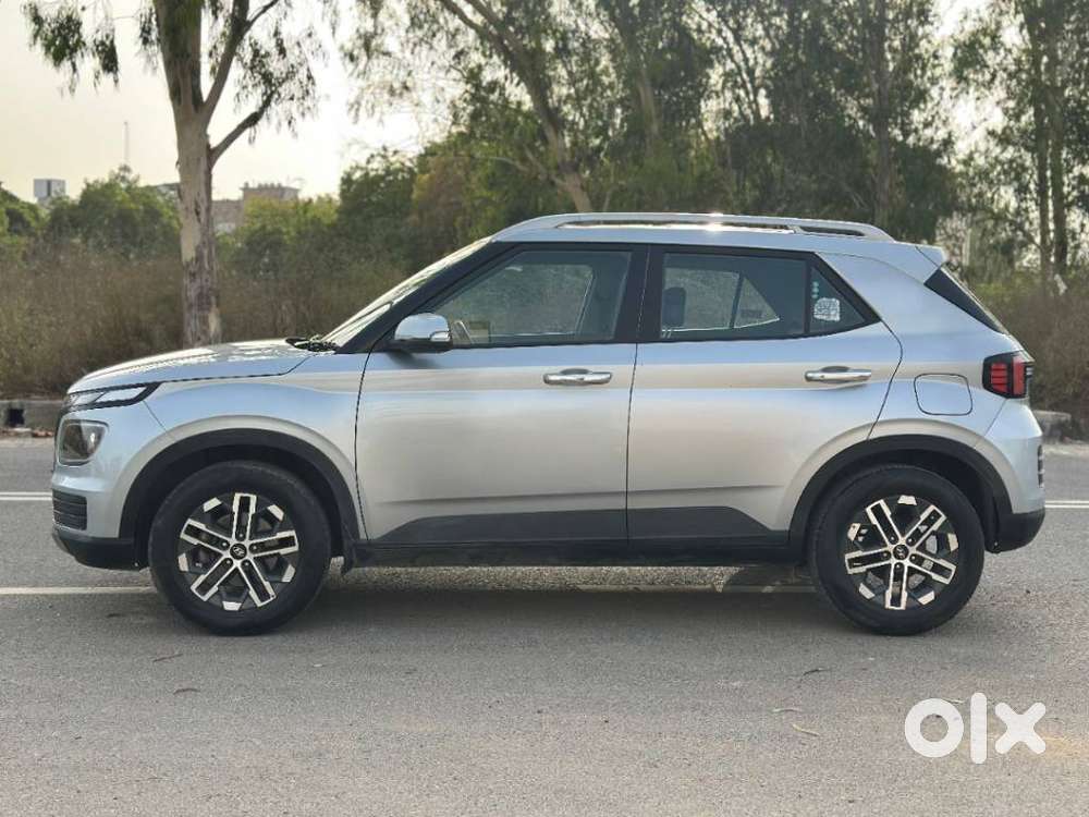 Hyundai Venue 1.0 Sx (o) Turbo Dct, 2022, Petrol