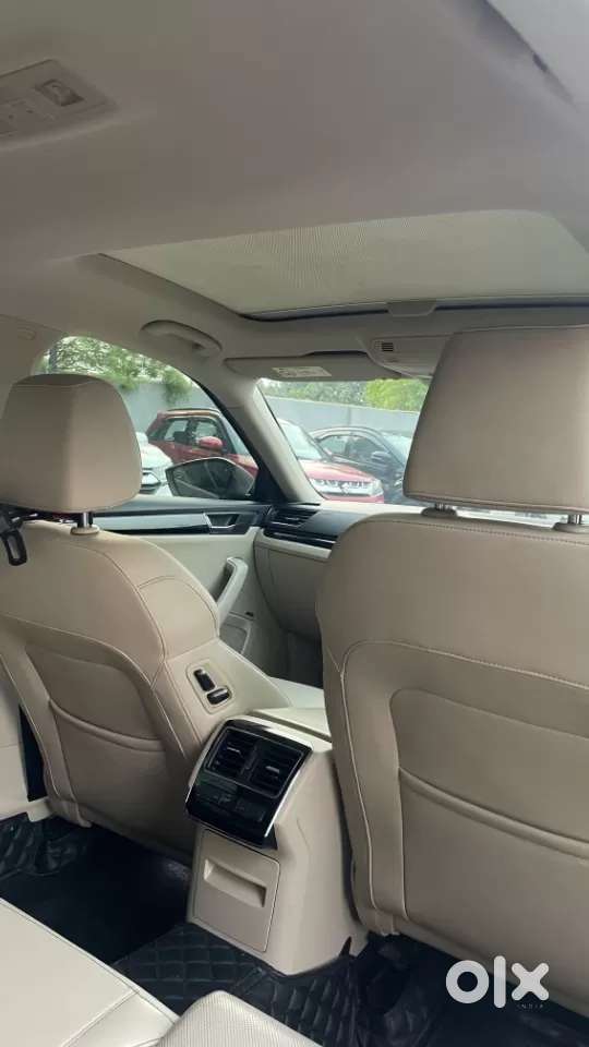 Skoda Superb 2.0 L&k Tsi At, 2021, Petrol