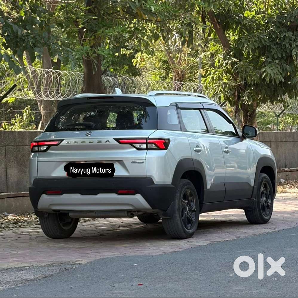 1st Owner 2023 Maruti Suzuki Brezza 1.5 Zxi Sunroof Manual