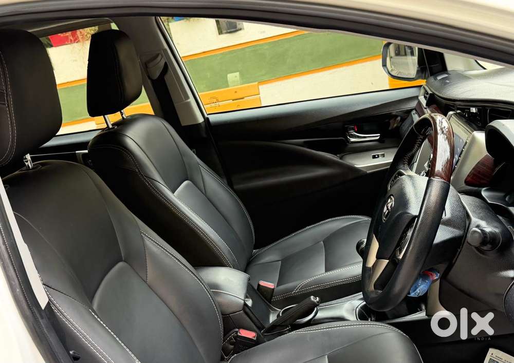 Toyota Innova Crysta 2.4 V 8 Str, 2022, Diesel