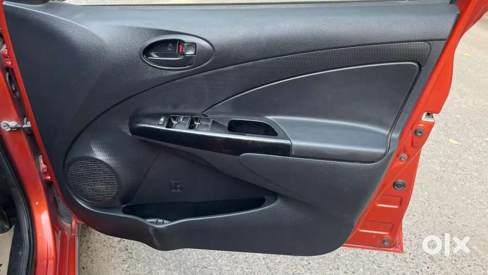 Toyota Etios Cross 1.2l G, 2017, Petrol