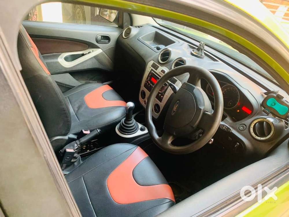 Ford Figo Zxi 2011 Petrol 83298 Km Driven