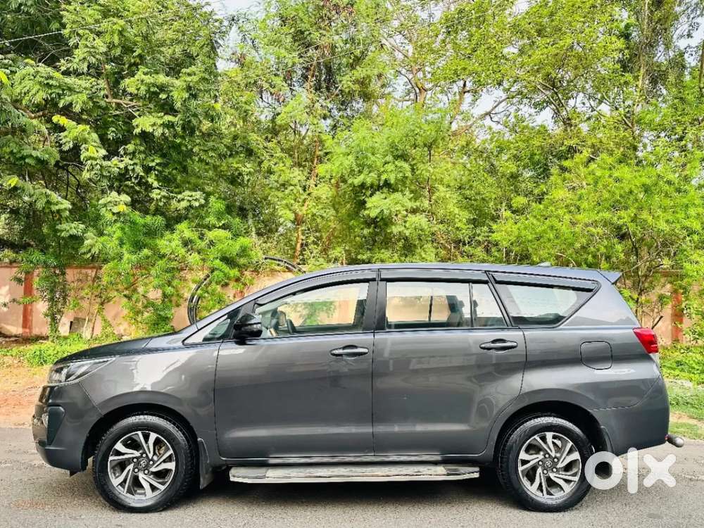 Toyota Innova Crysta G 8 Str, 2022, Diesel